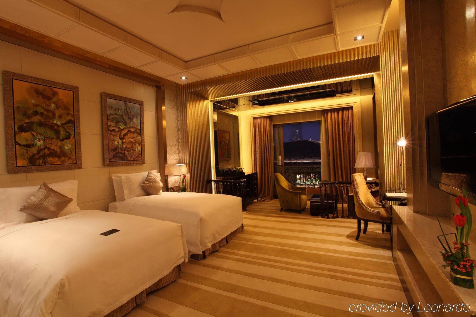 Chateau Star River Pudong Shanghai Room photo